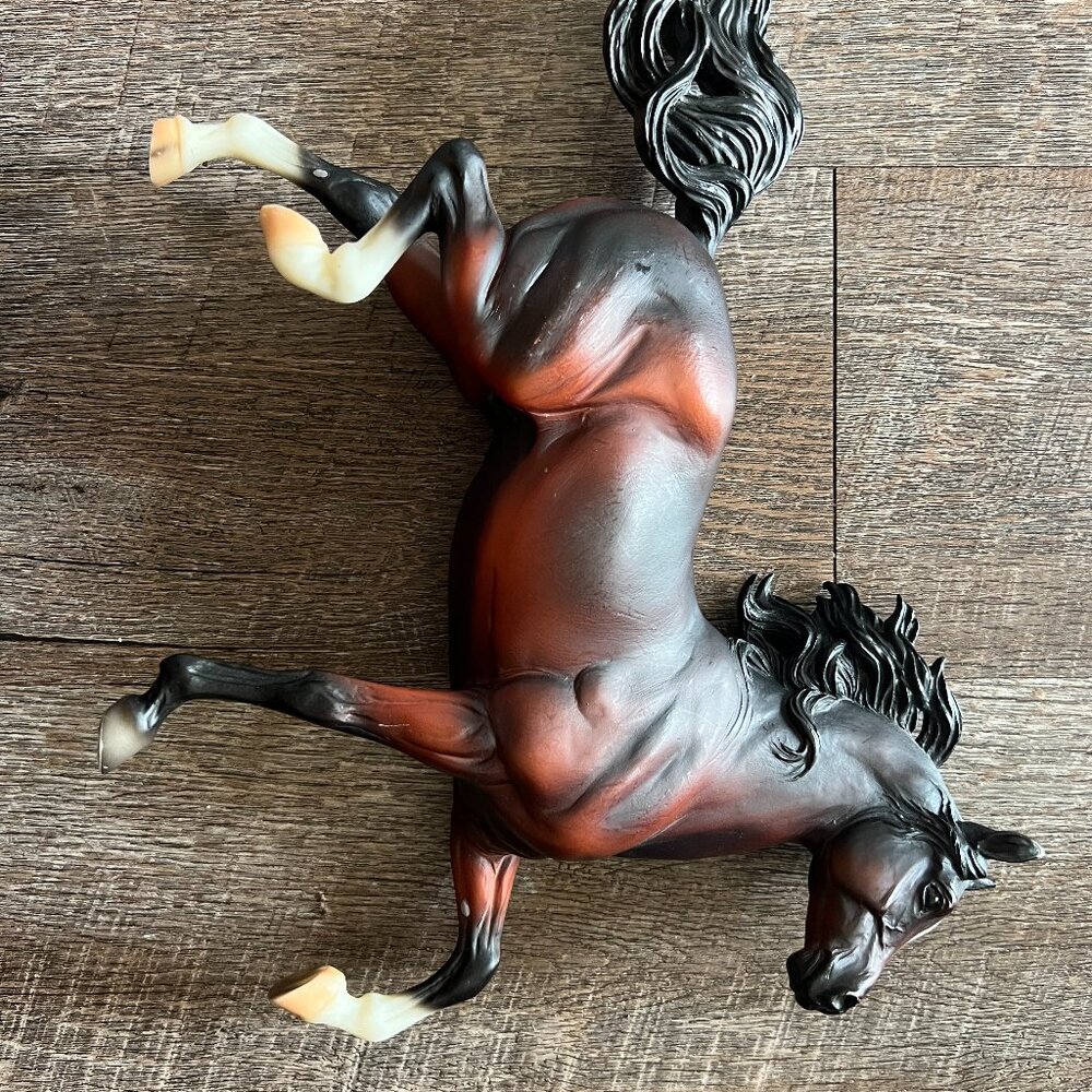 Breyer Huckleberry Bey model